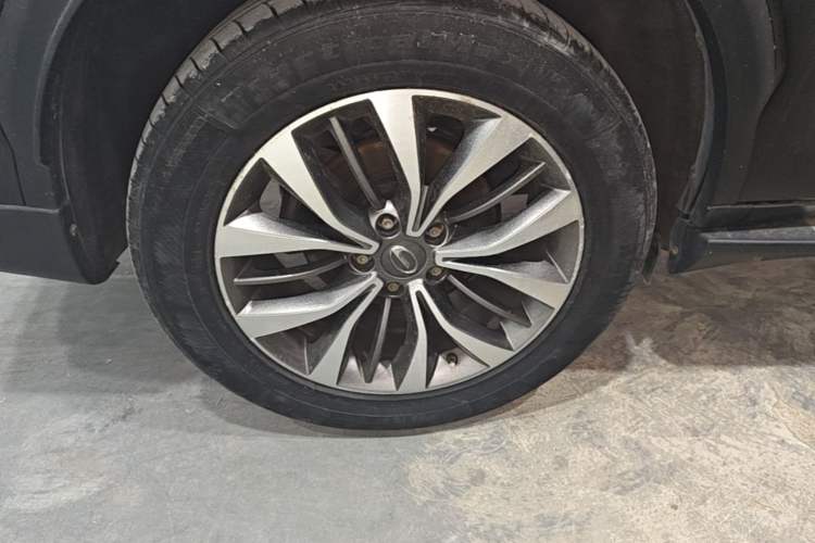 Used GAC Trumpchi GS8 2017 320T Four-Wheel Drive Luxury Smart Connectivity Version (7 Seats) Right Rear Wheel Hub