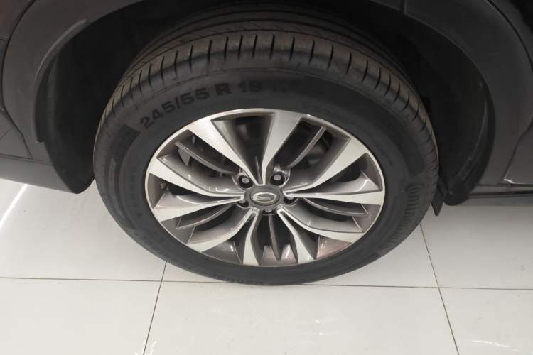 Used GAC Trumpchi GS8 2017 320T Two-Wheel Drive Luxury Smart Connectivity Version (7 Seats) Right Rear Wheel Hub