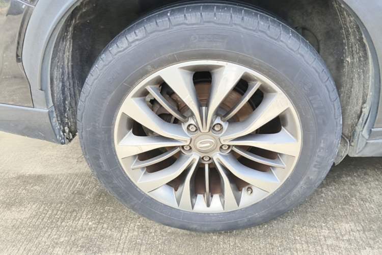 Used GAC Trumpchi GS8 2017 320T Two-Wheel Drive Luxury Smart Connectivity Version (7 Seats) Right Rear Wheel Hub