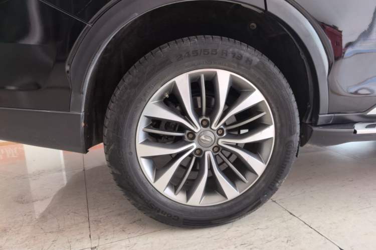Used GAC Trumpchi GS8 2017 320T Two-Wheel Drive Luxury Smart Connectivity Version (7 Seats) Right Rear Wheel Hub