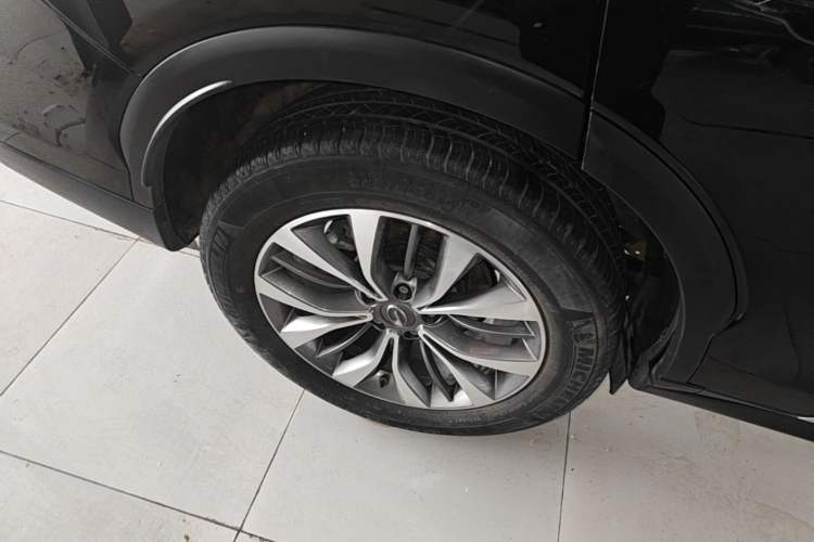 Used GAC Trumpchi GS8 2017 320T Four-Wheel Drive Luxury Smart Connectivity Version (7 Seats) Right Rear Wheel Hub