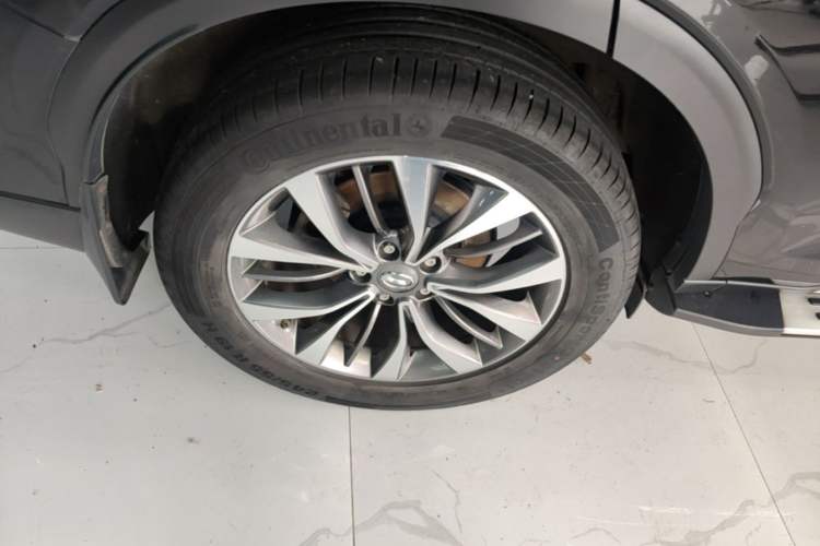 Used GAC Trumpchi GS8 2017 320T Two-Wheel Drive Luxury Smart Connectivity Version (7 Seats) Right Rear Wheel Hub