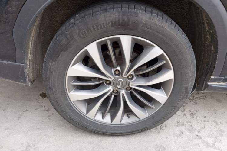 Used GAC Trumpchi GS8 2017 320T Two-Wheel Drive Luxury Smart Connectivity Version (7 Seats) Right Rear Wheel Hub