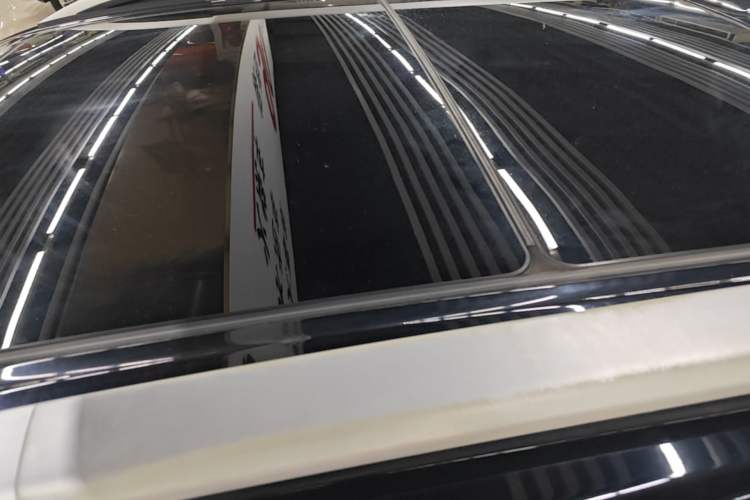 Used GAC Trumpchi GS8 2017 320T Two-Wheel Drive Luxury Smart Connectivity Version (7 Seats) Roof