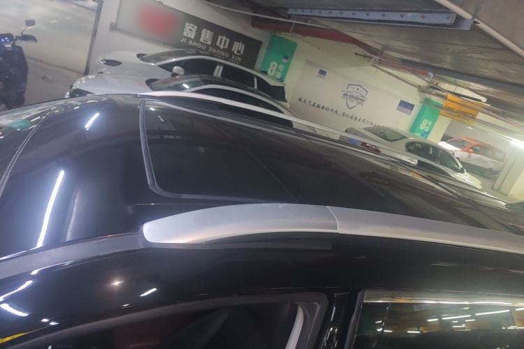 Used GAC Trumpchi GS8 2017 320T Two-Wheel Drive Luxury Smart Connectivity Version (7 Seats) Roof