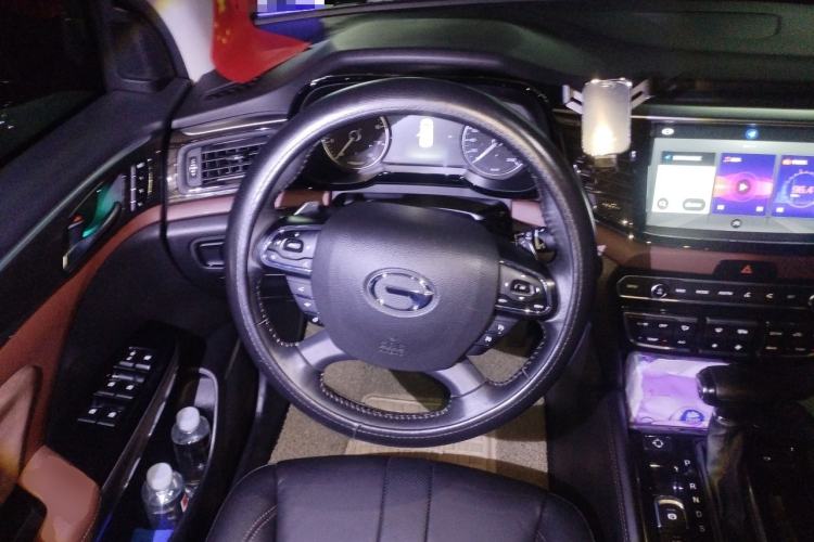 Used GAC Trumpchi GS8 2017 320T Two-Wheel Drive Luxury Smart Connectivity Version (7 Seats) Steering Wheel
