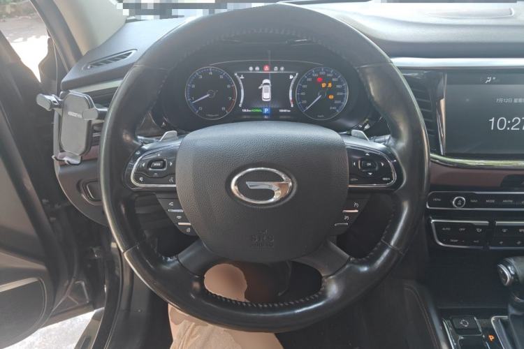 Used GAC Trumpchi GS8 2017 320T Two-Wheel Drive Luxury Smart Connectivity Version (7 Seats) Steering Wheel