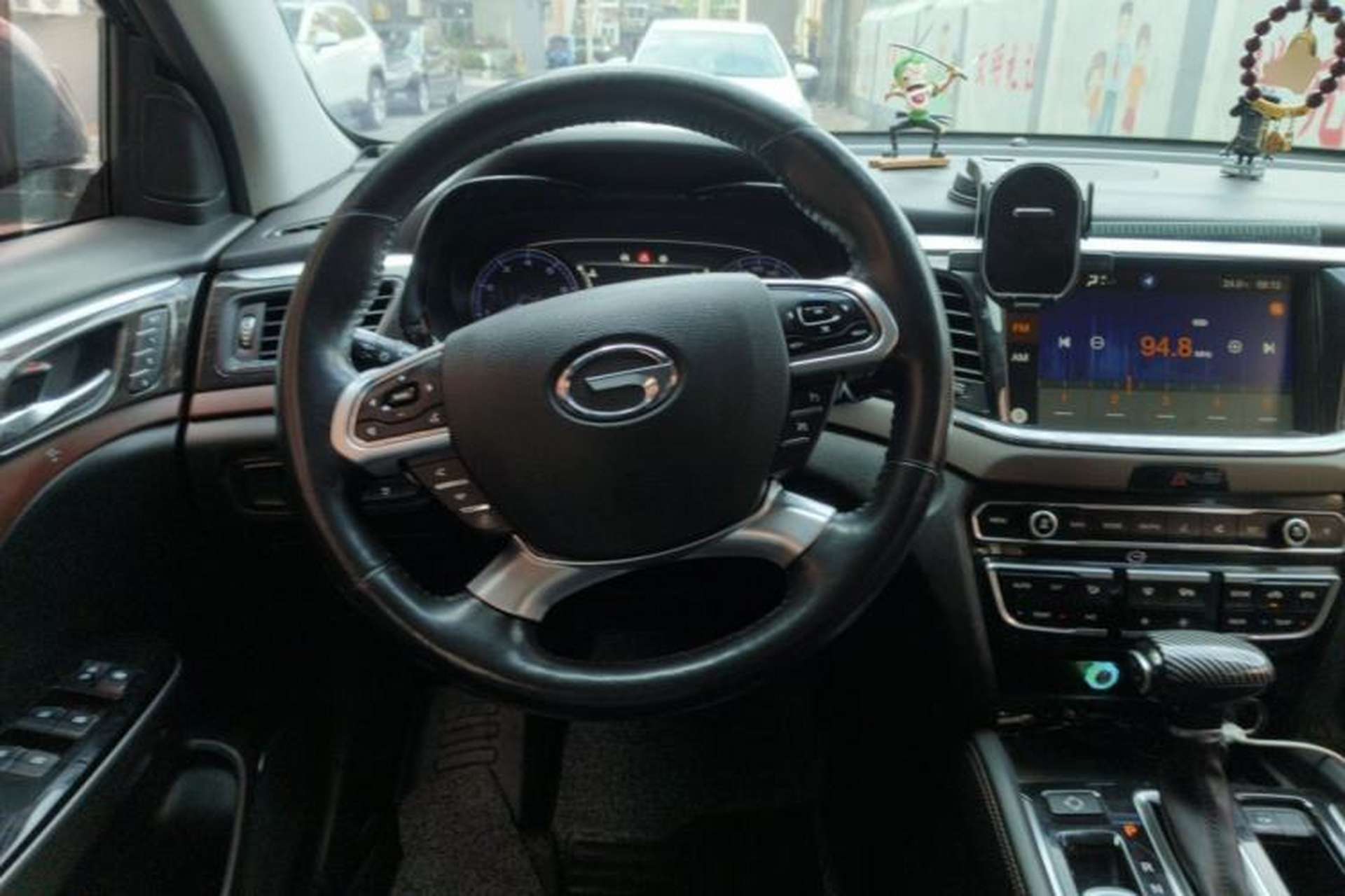 Used GAC Trumpchi GS8 2017 320T Two-Wheel Drive Luxury Smart Connectivity Version (7 Seats) Steering Wheel