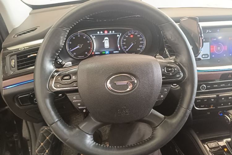 Used GAC Trumpchi GS8 2017 320T Four-Wheel Drive Luxury Smart Connectivity Version (7 Seats) Steering Wheel