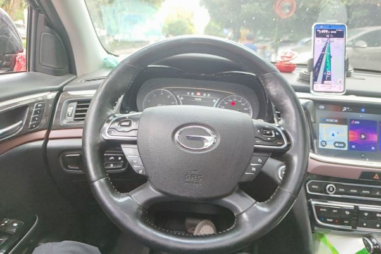Used GAC Trumpchi GS8 2017 320T Two-Wheel Drive Luxury Smart Connectivity Version (7 Seats) Steering Wheel