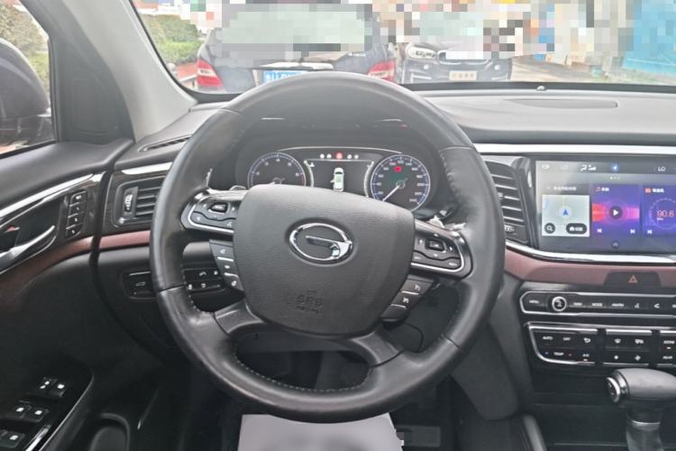 Used GAC Trumpchi GS8 2017 320T Two-Wheel Drive Luxury Smart Connectivity Version (7 Seats) Steering Wheel
