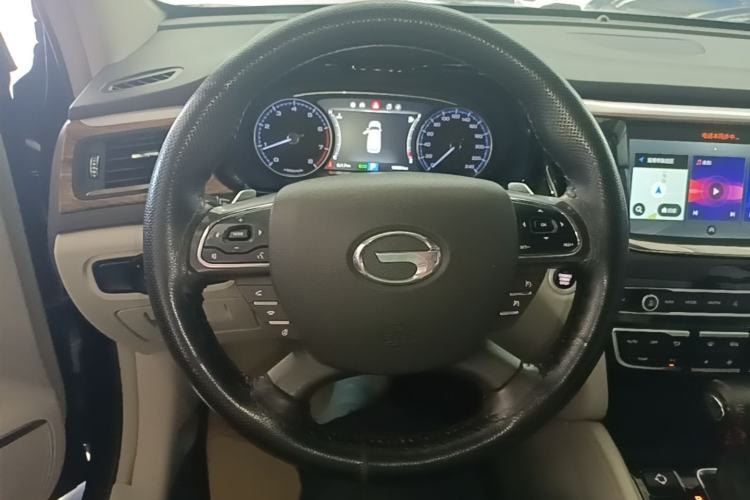 Used GAC Trumpchi GS8 2017 320T Two-Wheel Drive Luxury Smart Connectivity Version (7 Seats) Steering Wheel