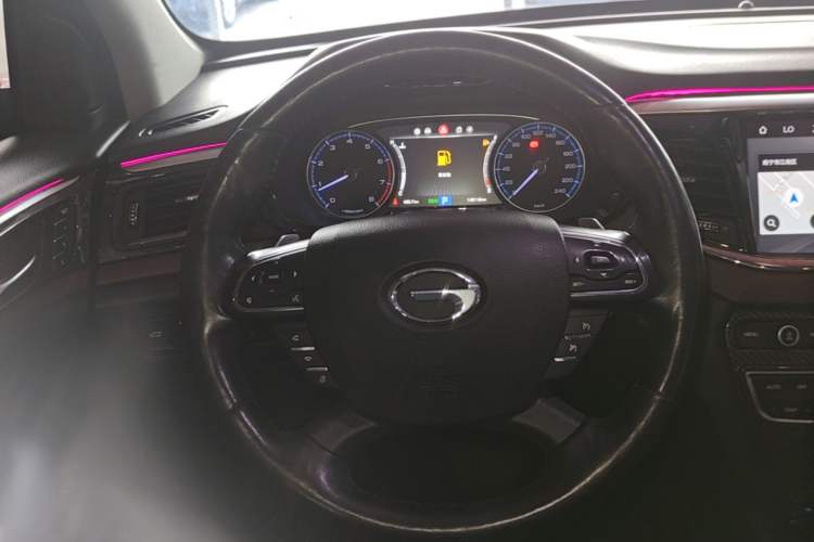 Used GAC Trumpchi GS8 2017 320T Two-Wheel Drive Luxury Smart Connectivity Version (7 Seats) Steering Wheel