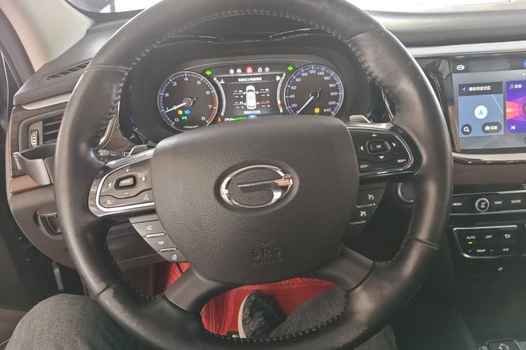 Used GAC Trumpchi GS8 2017 320T Two-Wheel Drive Luxury Smart Connectivity Version (7 Seats) Steering Wheel