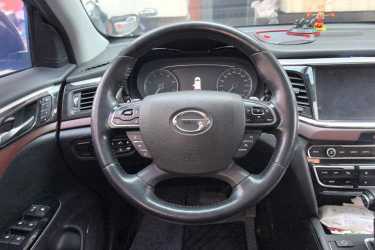 Used GAC Trumpchi GS8 2017 320T Four-Wheel Drive Luxury Smart Connectivity Version (7 Seats) Steering Wheel