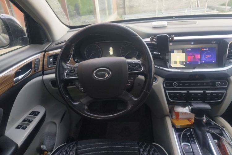 Used GAC Trumpchi GS8 2017 320T Four-Wheel Drive Luxury Smart Connectivity Version (7 Seats) Steering Wheel