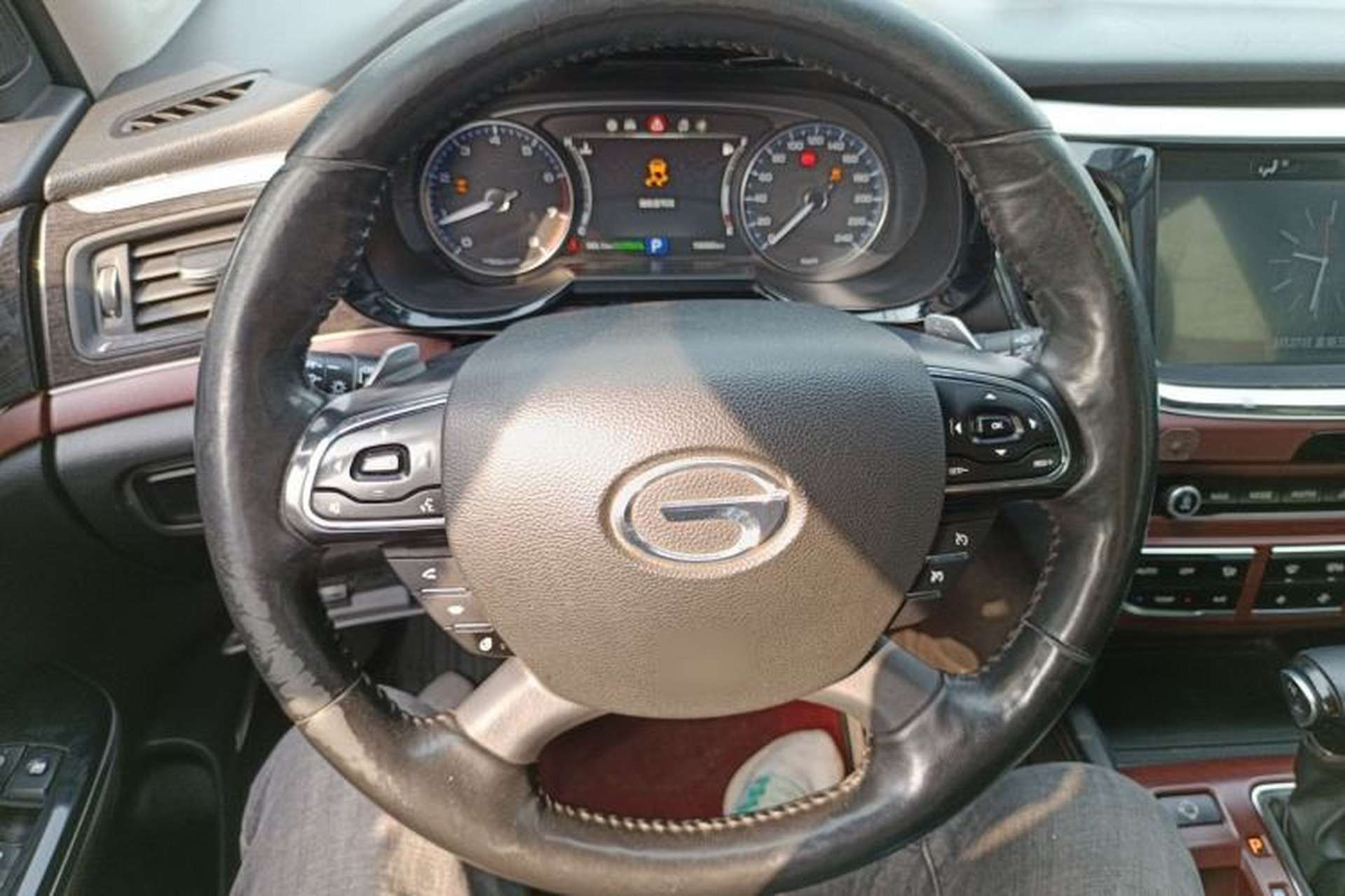 Used GAC Trumpchi GS8 2017 320T Four-Wheel Drive Luxury Smart Connectivity Version (7 Seats) Steering Wheel