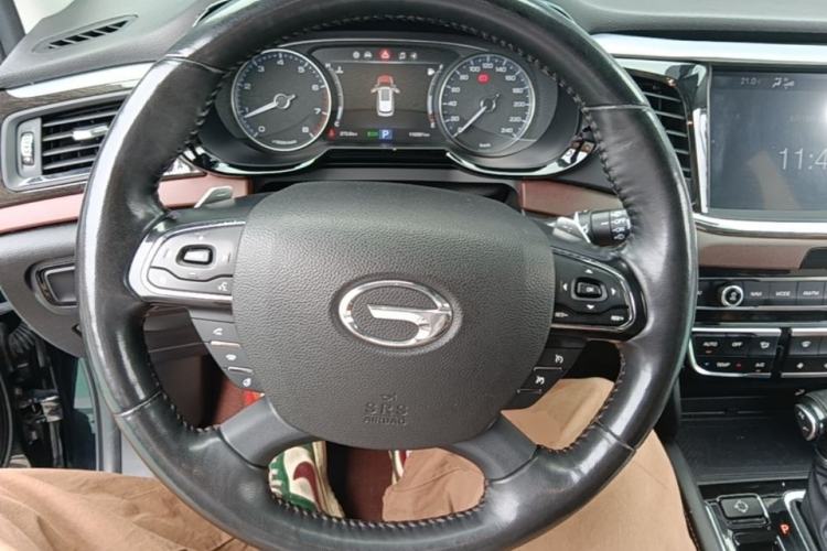 Used GAC Trumpchi GS8 2017 320T Four-Wheel Drive Luxury Smart Connectivity Version (7 Seats) Steering Wheel
