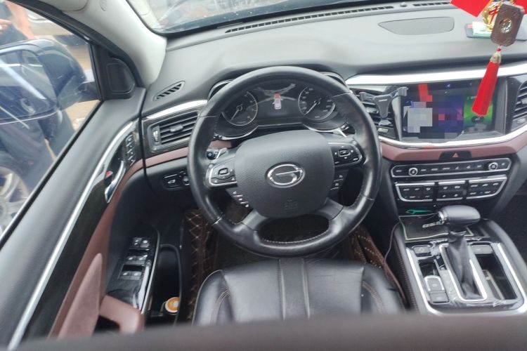 Used GAC Trumpchi GS8 2017 320T Two-Wheel Drive Luxury Smart Connectivity Version (7 Seats) Steering Wheel