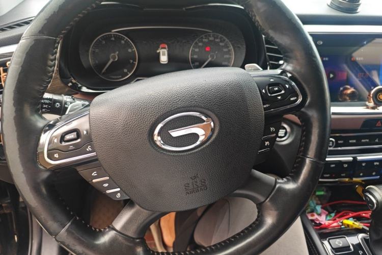 Used GAC Trumpchi GS8 2017 320T Four-Wheel Drive Luxury Smart Connectivity Version (7 Seats) Steering Wheel