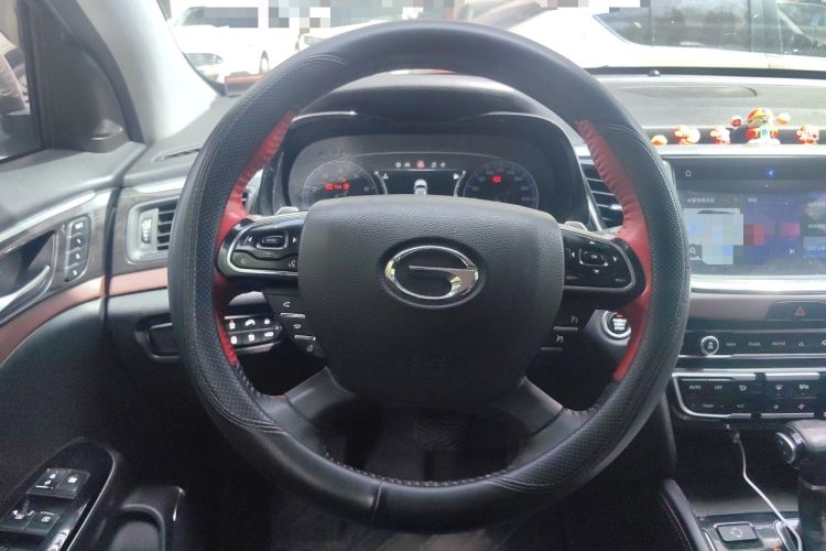Used GAC Trumpchi GS8 2017 320T Four-Wheel Drive Luxury Smart Connectivity Version (7 Seats) Steering Wheel