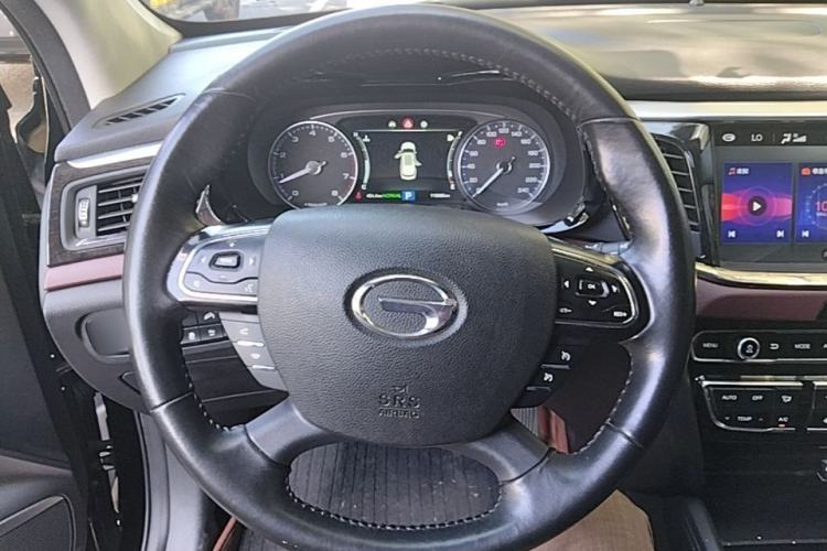 Used GAC Trumpchi GS8 2017 320T Two-Wheel Drive Luxury Edition (7 Seats) Steering Wheel
