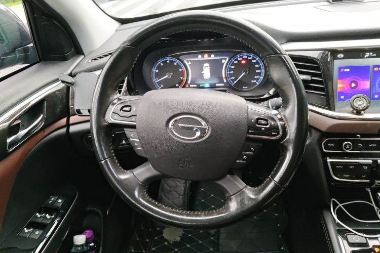 Used GAC Trumpchi GS8 2017 320T Two-Wheel Drive Luxury Edition (7 Seats) Steering Wheel
