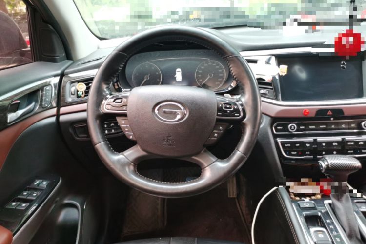 Used GAC Trumpchi GS8 2017 320T Two-Wheel Drive Luxury Smart Connectivity Version (7 Seats) Steering Wheel