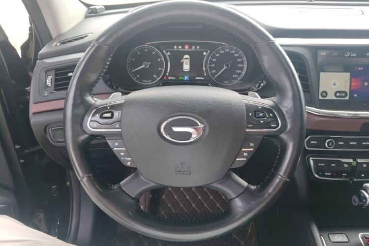 Used GAC Trumpchi GS8 2017 320T Two-Wheel Drive Luxury Smart Connectivity Version (7 Seats) Steering Wheel