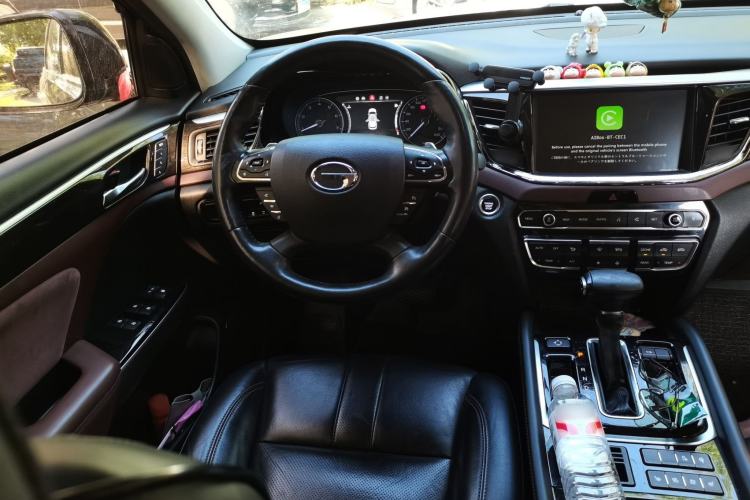 Used GAC Trumpchi GS8 2017 320T Two-Wheel Drive Luxury Smart Connectivity Version (7 Seats) Steering Wheel
