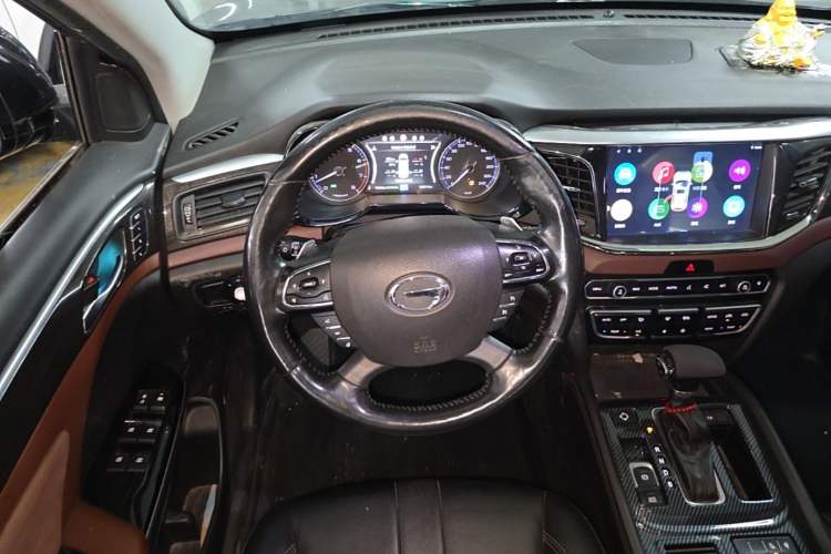 Used GAC Trumpchi GS8 2017 320T Two-Wheel Drive Luxury Smart Connectivity Version (7 Seats) Steering Wheel