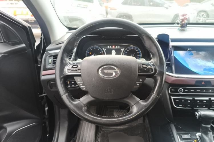 Used GAC Trumpchi GS8 2017 320T Four-Wheel Drive Luxury Smart Connectivity Version (7 Seats) Steering Wheel