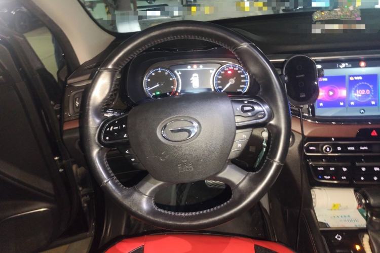 Used GAC Trumpchi GS8 2017 320T Two-Wheel Drive Luxury Edition (7 Seats) Steering Wheel