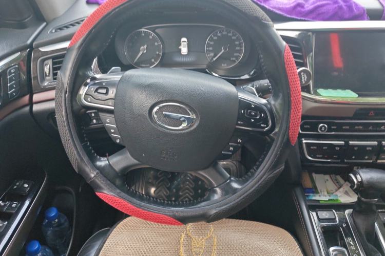 Used GAC Trumpchi GS8 2017 320T Four-Wheel Drive Luxury Smart Connectivity Version (7 Seats) Steering Wheel