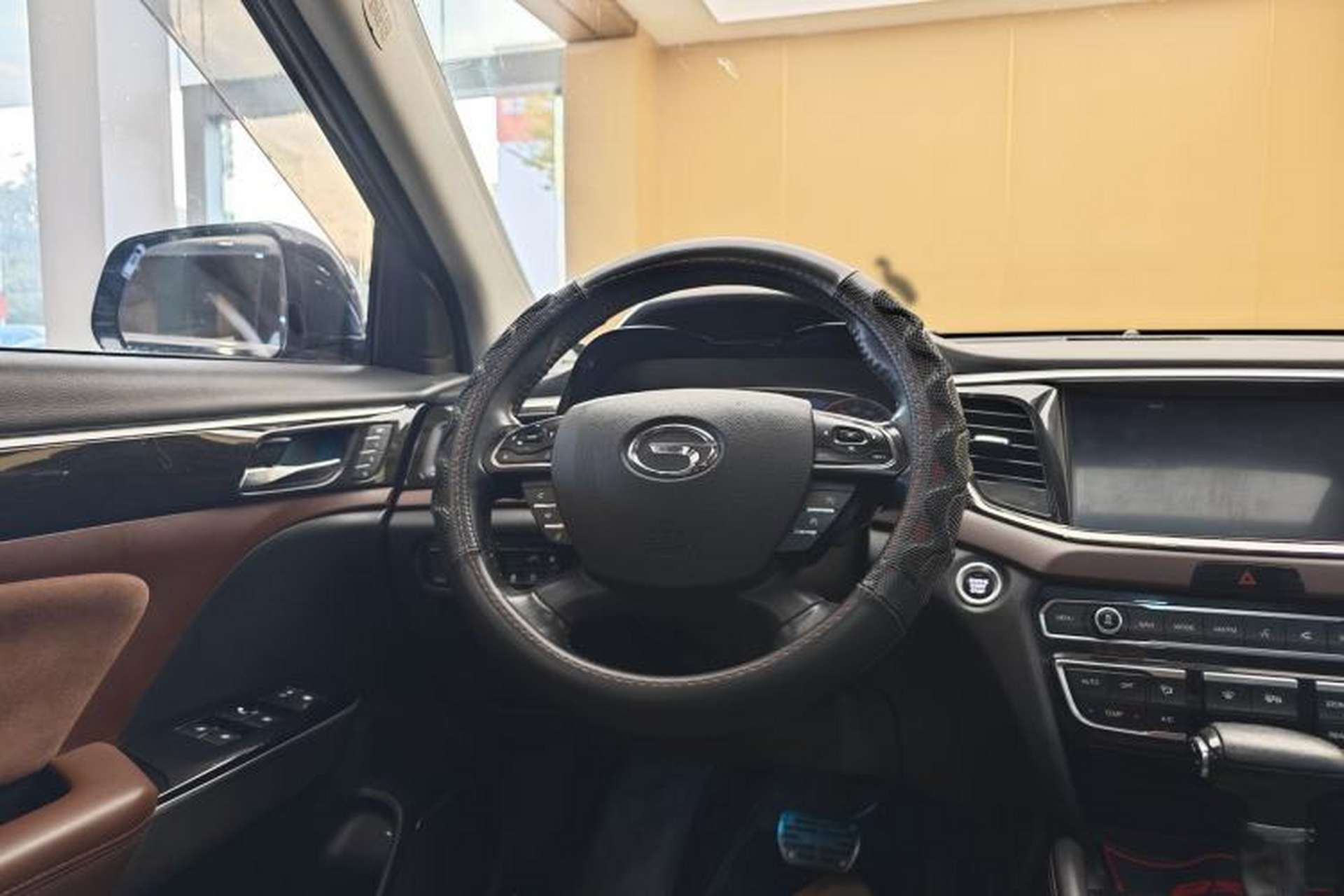Used GAC Trumpchi GS8 2017 320T Two-Wheel Drive Luxury Smart Connectivity Version (7 Seats) Steering Wheel