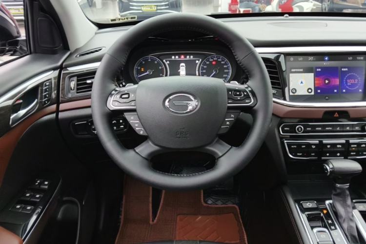 Used GAC Trumpchi GS8 2017 320T Four-Wheel Drive Luxury Smart Connectivity Version (7 Seats) Steering Wheel
