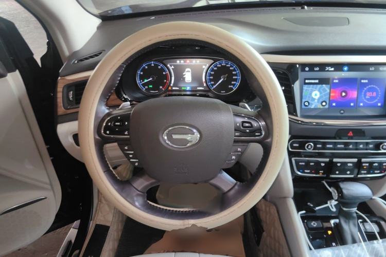 Used GAC Trumpchi GS8 2017 320T Two-Wheel Drive Prestige Version (7 Seats) Steering Wheel