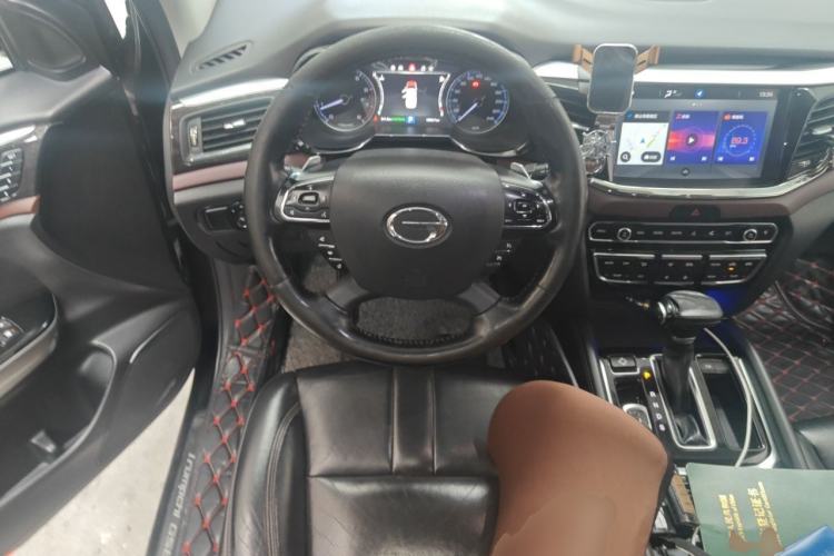 Used GAC Trumpchi GS8 2017 320T Two-Wheel Drive Luxury Smart Connectivity Version (7 Seats) Steering Wheel