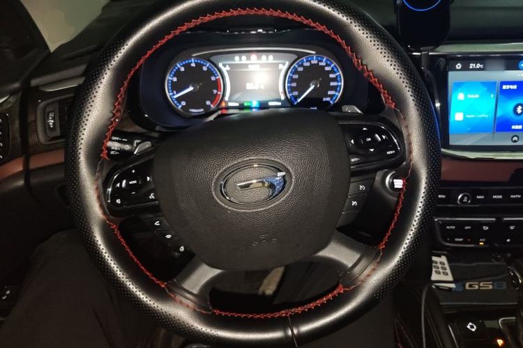 Used GAC Trumpchi GS8 2017 320T Two-Wheel Drive Luxury Smart Connectivity Version (7 Seats) Steering Wheel