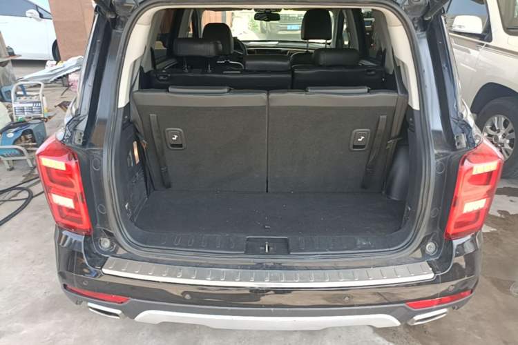 Used GAC Trumpchi GS8 2017 320T Two-Wheel Drive Luxury Smart Connectivity Version (7 Seats) Trunk