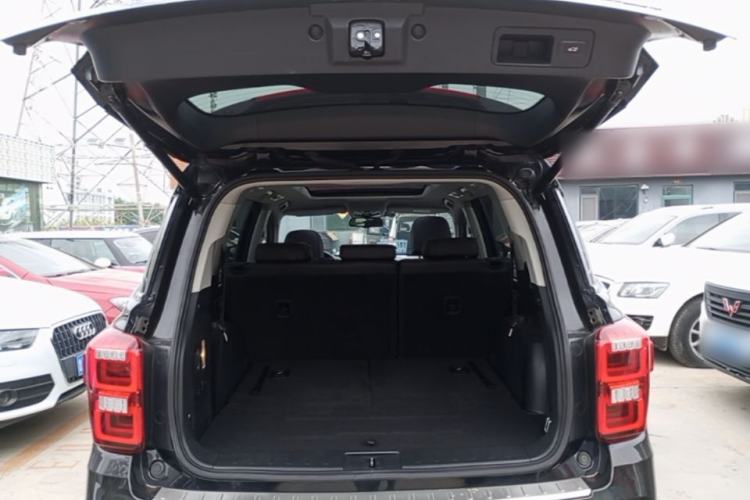 Used GAC Trumpchi GS8 2017 320T Two-Wheel Drive Luxury Smart Connectivity Version (7 Seats) Trunk