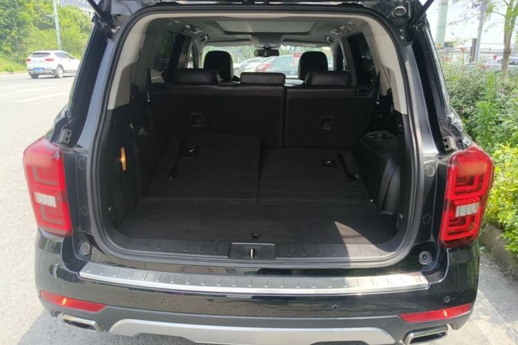 Used GAC Trumpchi GS8 2017 320T Two-Wheel Drive Luxury Smart Connectivity Version (7 Seats) Trunk
