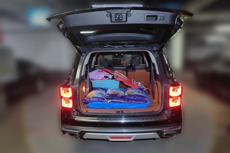 Used GAC Trumpchi GS8 2017 320T Two-Wheel Drive Luxury Smart Connectivity Version (7 Seats) Trunk