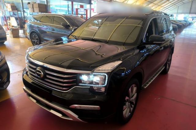 Ojetý GAC Trumpchi GS8 2017 320T Two-Wheel Drive Luxury Smart Connectivity Version (7 Seats)