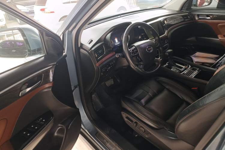 Used GAC Trumpchi GS8 2017 320T Two-Wheel Drive Luxury Edition (7 Seats) Driver Seat