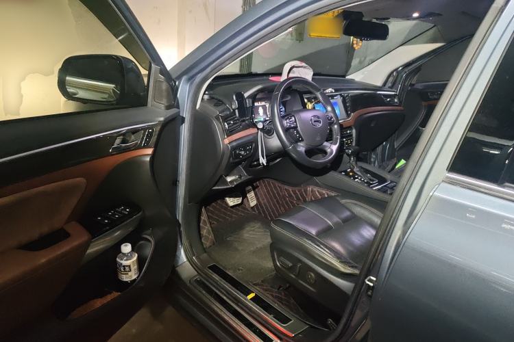 Used GAC Trumpchi GS8 2017 320T Two-Wheel Drive Luxury Smart Connectivity Version (7 Seats) Driver Seat