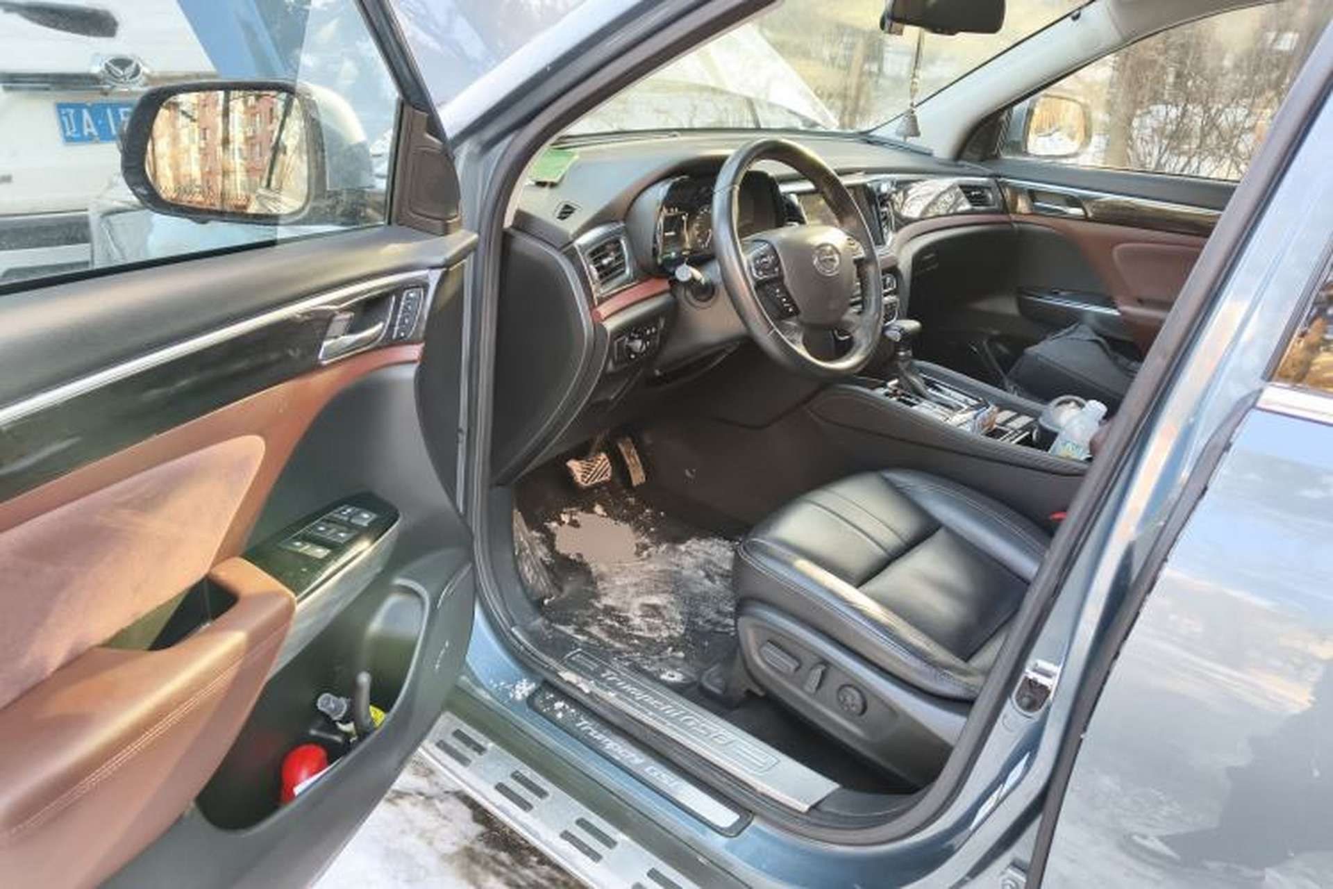 Used GAC Trumpchi GS8 2017 320T Two-Wheel Drive Luxury Smart Connectivity Version (7 Seats) Driver Seat