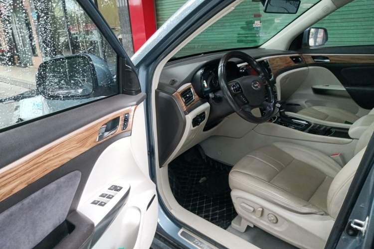 Used GAC Trumpchi GS8 2017 320T Two-Wheel Drive Luxury Smart Connectivity Version (7 Seats) Driver Seat