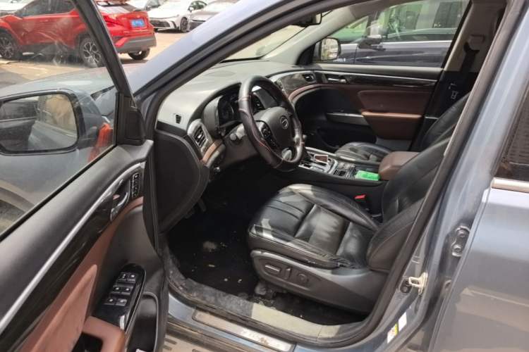 Used GAC Trumpchi GS8 2017 320T Two-Wheel Drive Luxury Smart Connectivity Version (7 Seats) Driver Seat