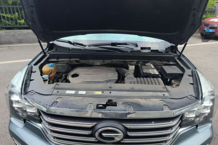 Used GAC Trumpchi GS8 2017 320T Two-Wheel Drive Luxury Smart Connectivity Version (7 Seats) Engine Bay